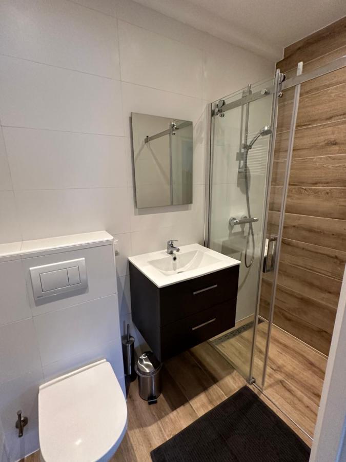 D10 Apartments Μπρέντα Εξωτερικό φωτογραφία